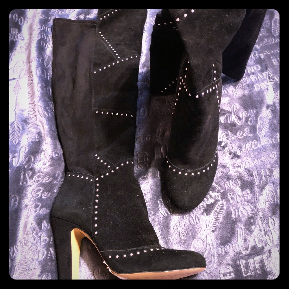 Vince Cumuto Knee boots! Size 7 1/2 never worn!